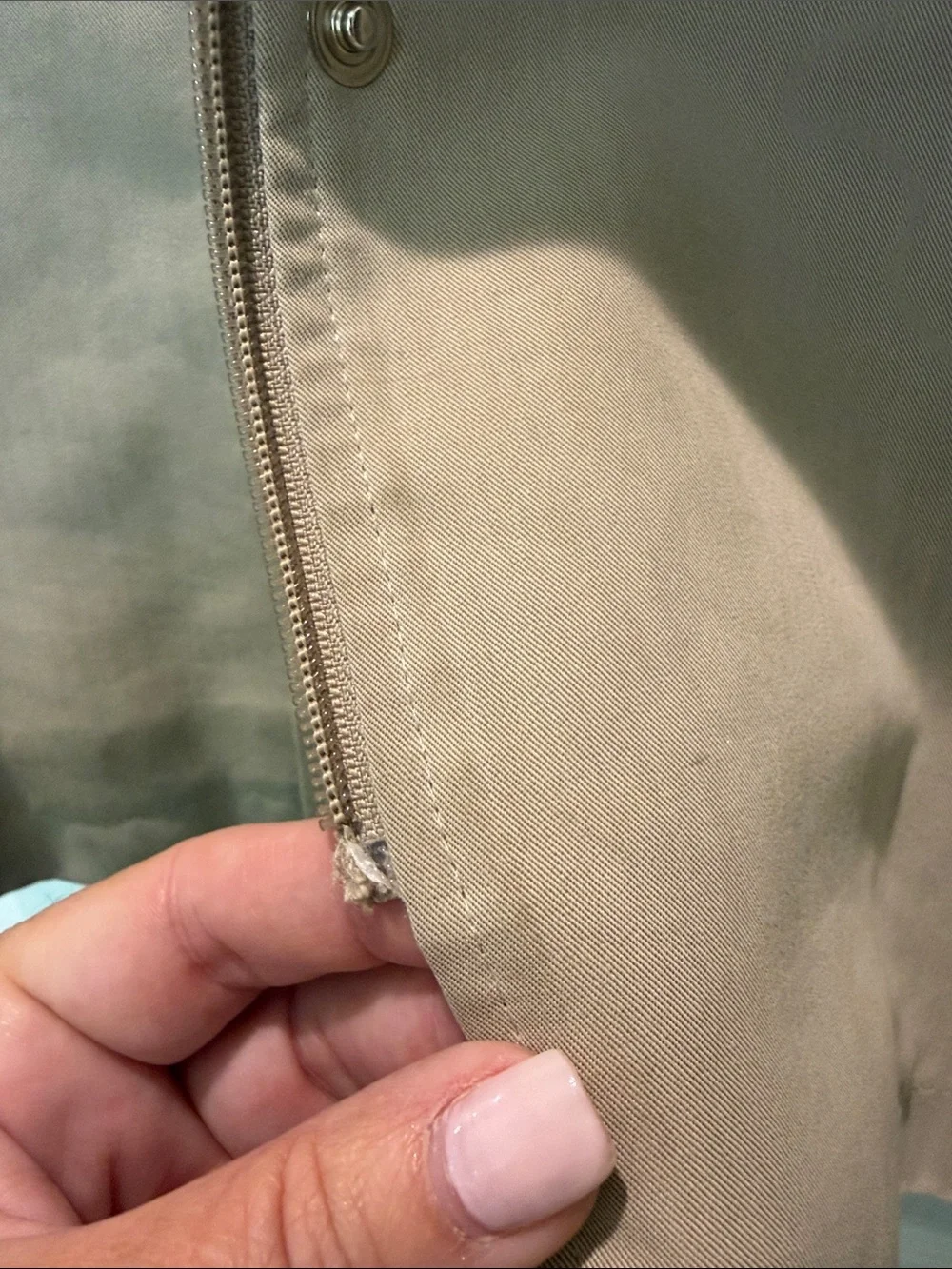 Burberry Beige Trench Coat with Signature Check Sleeve and Lining - Picture 5 of 6